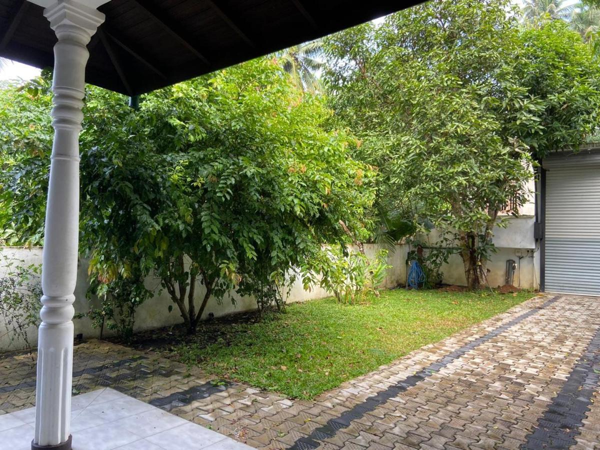 Villa Senan - 2 Apartments - 米瑞莎 外观 照片
